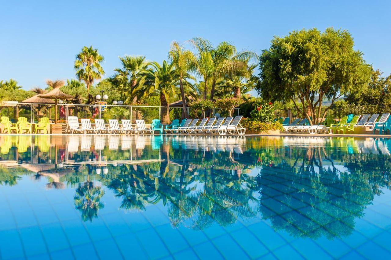 רוקברון-סור-ארז'נס 3 Bedroom Chalets Camping Lei Suves - Joycasa מראה חיצוני תמונה