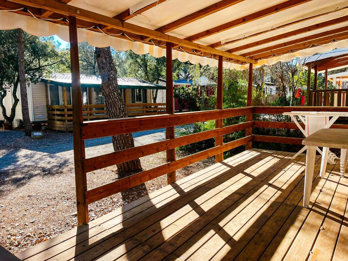 רוקברון-סור-ארז'נס 3 Bedroom Chalets Camping Lei Suves - Joycasa מראה חיצוני תמונה