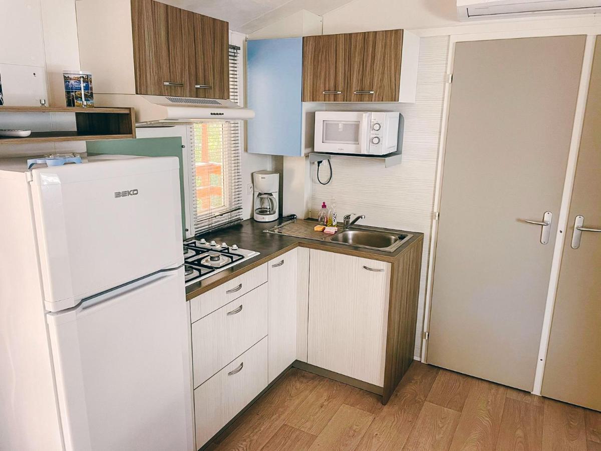 רוקברון-סור-ארז'נס 3 Bedroom Chalets Camping Lei Suves - Joycasa מראה חיצוני תמונה