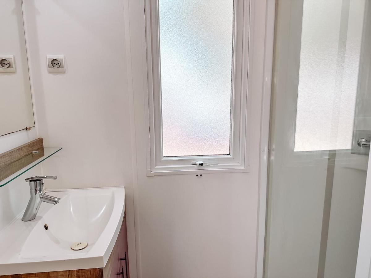 רוקברון-סור-ארז'נס 3 Bedroom Chalets Camping Lei Suves - Joycasa מראה חיצוני תמונה