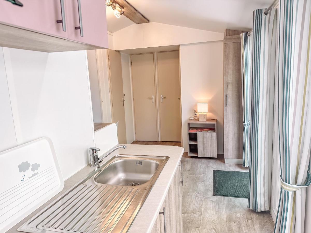 רוקברון-סור-ארז'נס 3 Bedroom Chalets Camping Lei Suves - Joycasa מראה חיצוני תמונה