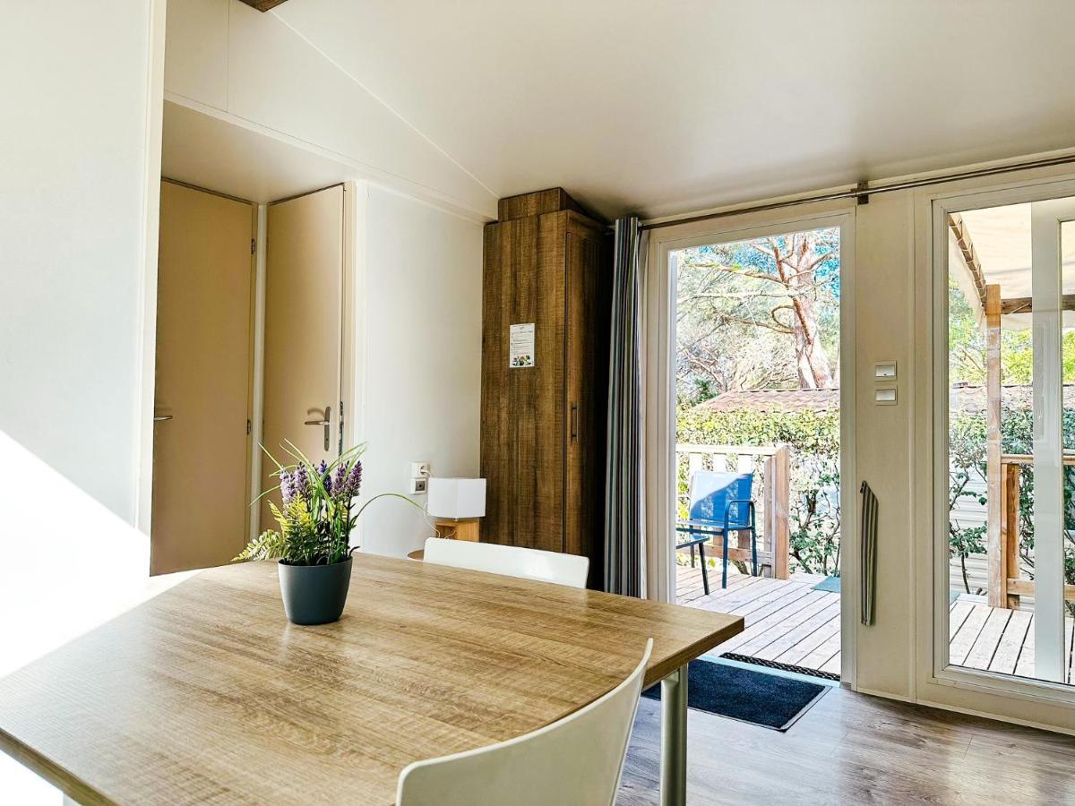 רוקברון-סור-ארז'נס 3 Bedroom Chalets Camping Lei Suves - Joycasa מראה חיצוני תמונה